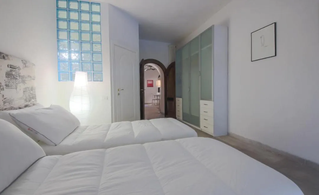 Duomo Deluxe Apartment-1