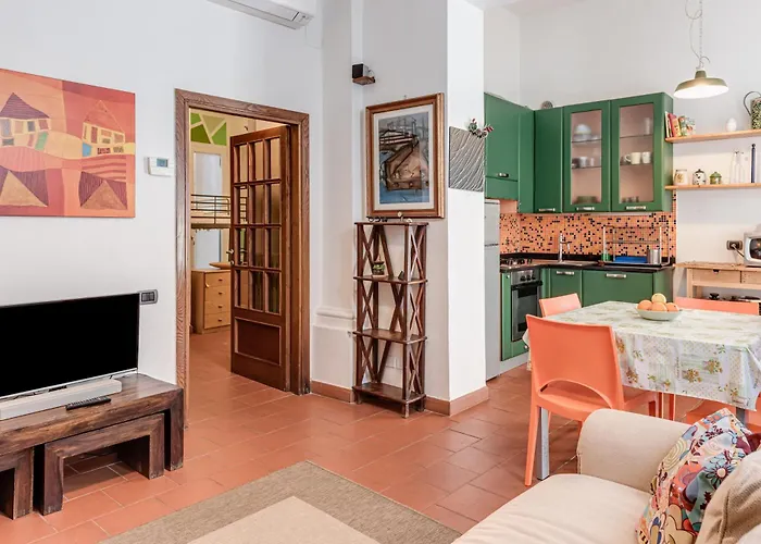 Gardenhousefirenze Familiare A 10 Min Dal Centro,Possibilita Parcheggio-Careggi